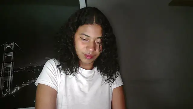 dark_enchantress_ Cameră chat live