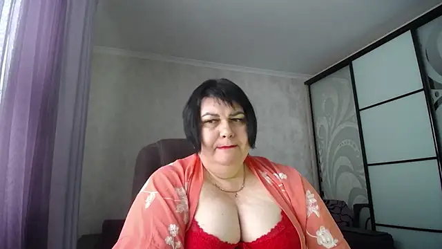 AlluringCurves' Live Chat Room