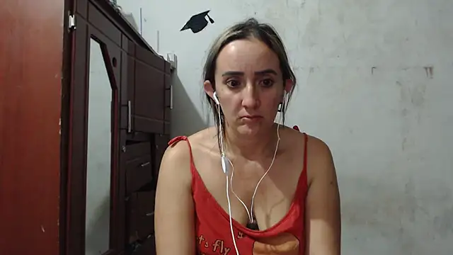 DeepAnal07 Adlı Modelin Canlı Sohbet Odası