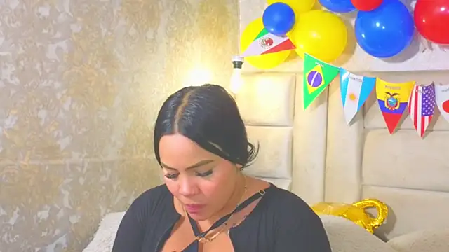 EmilyQueen3x – Kamerová šou