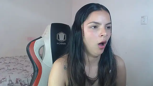 Sala de chat ao vivo de rosella_69