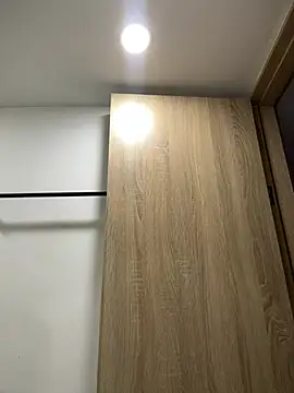 Yaii_ Live Chatraum