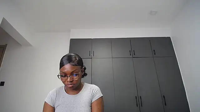 Pretty_Liya08 Live Chatraum