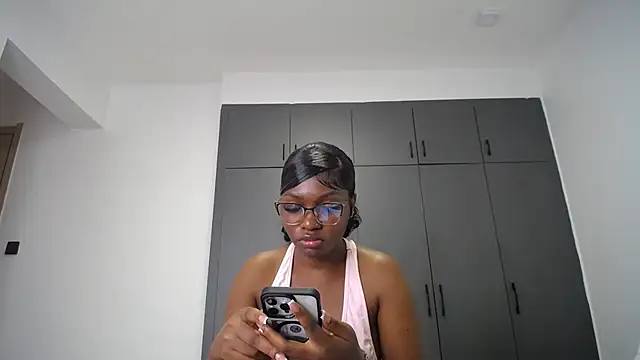 Chat ao vivo de Pretty_Liya08