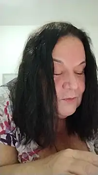 חדר צ'אט בשידור חי של Yaya_Mineira