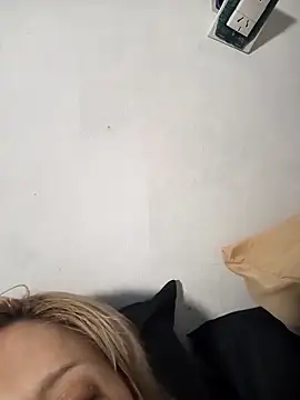 mica_sweet11 Live Chatraum