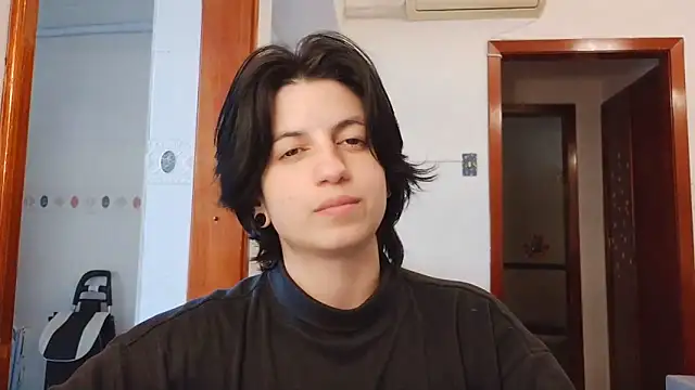 kyslrana Adlı Modelin Canlı Sohbet Odası