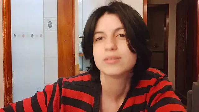 kyslrana Adlı Modelin Canlı Sohbet Odası
