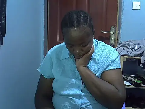 غرفة دردشة Ebonyceline المباشرة
