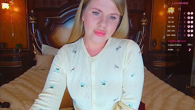 غرفة دردشة NoraBigAss المباشرة