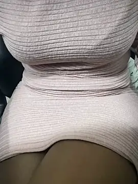 Millie246 লাইভ চ্যাট রুম
