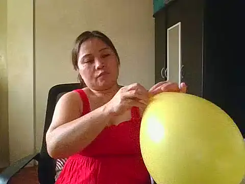 fixylady Adlı Modelin Canlı Sohbet Odası