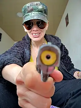 Chat ao vivo de MARILYNMADELENAKOVANOVA