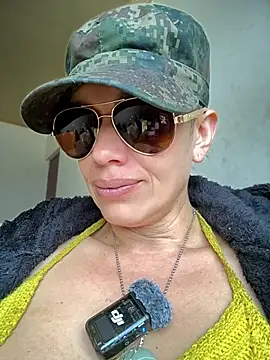 MARILYNMADELENAKOVANOVA: онлайн-чат