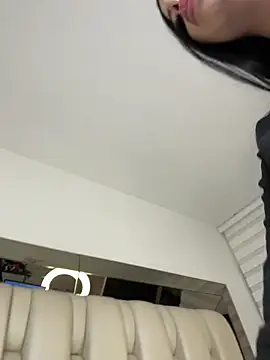 ALISSON_FOXXX1 – Naživo chatovacia miestnosť
