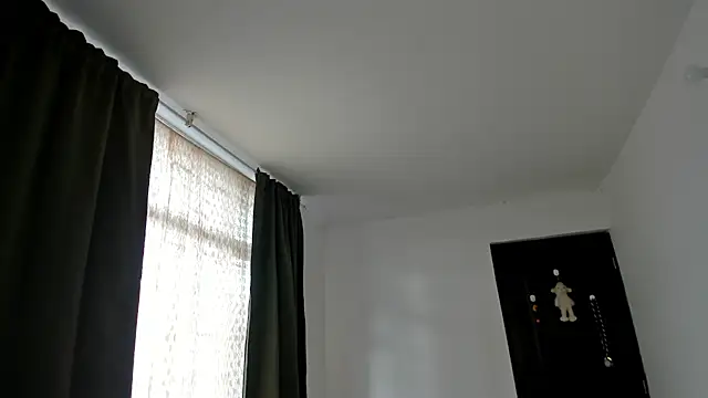 Lucia_Fuster Live Chatraum
