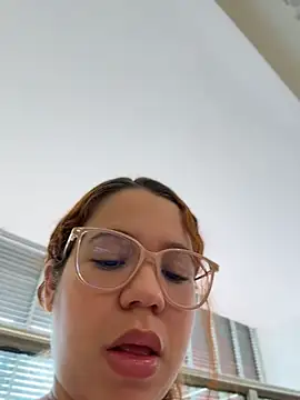 Lucyklein2022 Cameră chat live