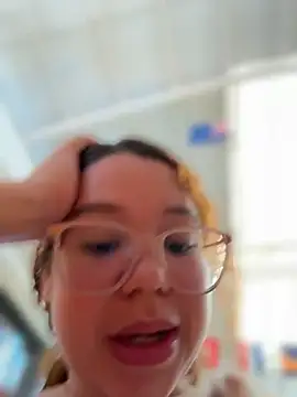 Sala de chat ao vivo de Lucyklein2022