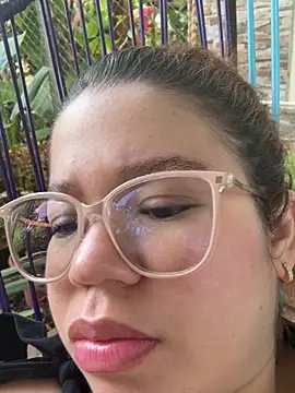 Lucyklein2022 실시간 채팅방