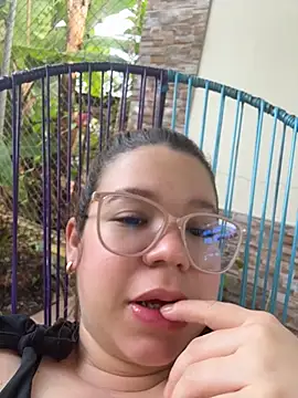 Lucyklein2022 Live Chatraum