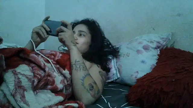 girl_tits Ruang Obrolan Langsung