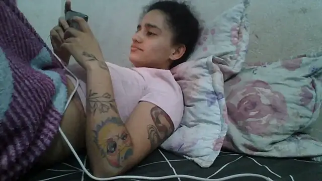 ห้องแชทสดของ girl_tits