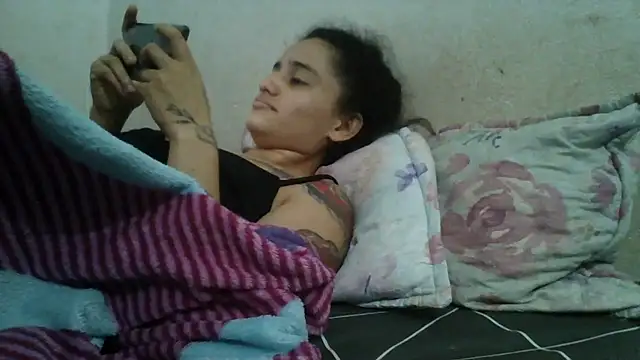 Sala de chat en directo de girl_tits