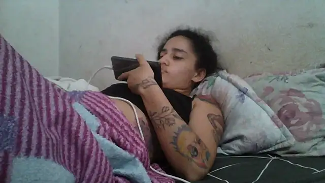 غرفة دردشة girl_tits المباشرة