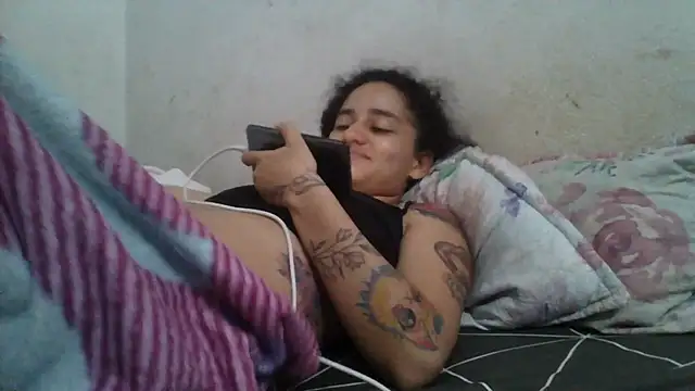 girl_tits Adlı Modelin Canlı Sohbet Odası