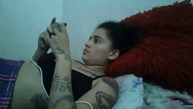 girl_tits Adlı Modelin Canlı Sohbet Odası