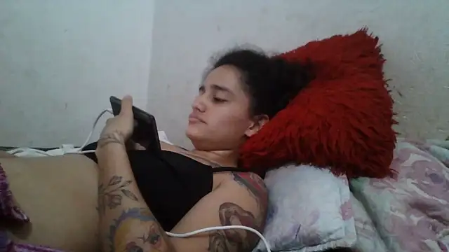 girl_titsn Live chat-huone