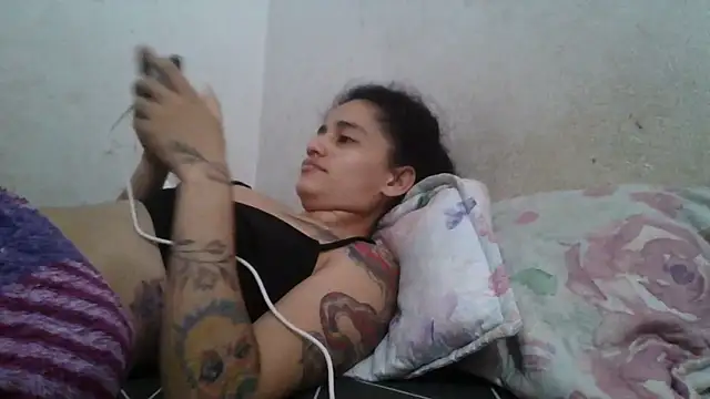 غرفة دردشة girl_tits المباشرة