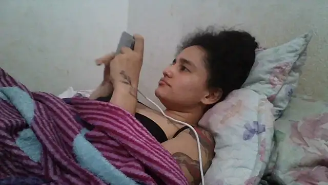 girl_tits' Live Chat Room
