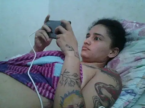 girl_titsn Live chat-huone