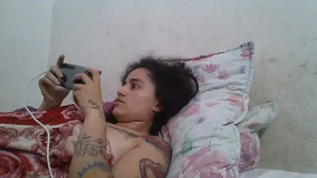 girl_tits Adlı Modelin Canlı Sohbet Odası
