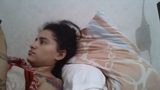 Živá chatovací místnost girl_tits