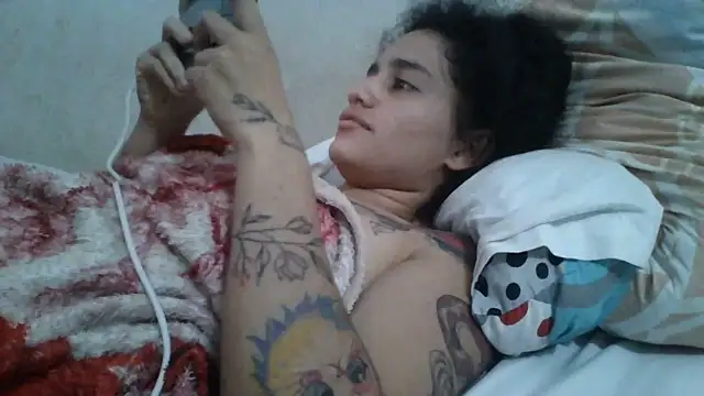 girl_tits Adlı Modelin Canlı Sohbet Odası