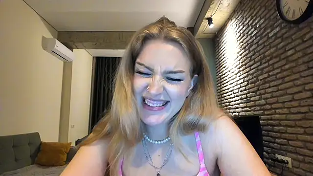 Sala de chat en directo de fifteenpoem