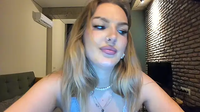 fifteenpoem Live chatroom