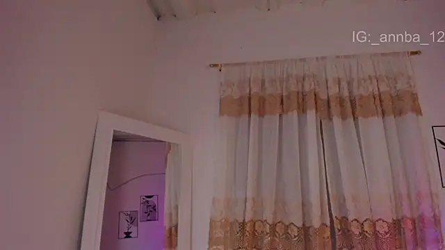 annie_barozzi Live Chatraum