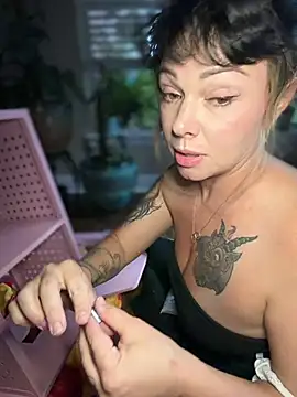Živá chatovací místnost MarlaFknSinger