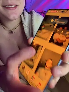 Cutiepiespanks – live sex-cam-show