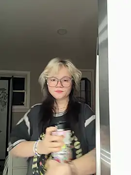 Živá chatovací místnost Cutiepiespanks