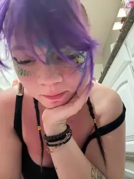Cutiepiespanks' Live Chat Room