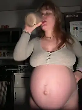 Cutiepiespanks' Live Sex Cam Show