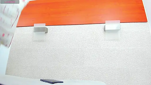 allice_green Adlı Modelin Canlı Sohbet Odası