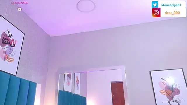 Živá chatovací místnost MiaMidnnightt