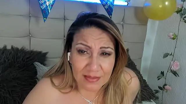 yayita_mature Ruang Obrolan Langsung