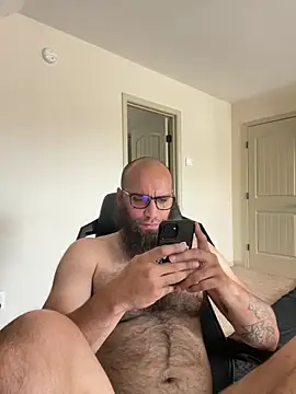 MastaWolfy – live chatrum