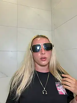 Sala de chat ao vivo de Strongqueen